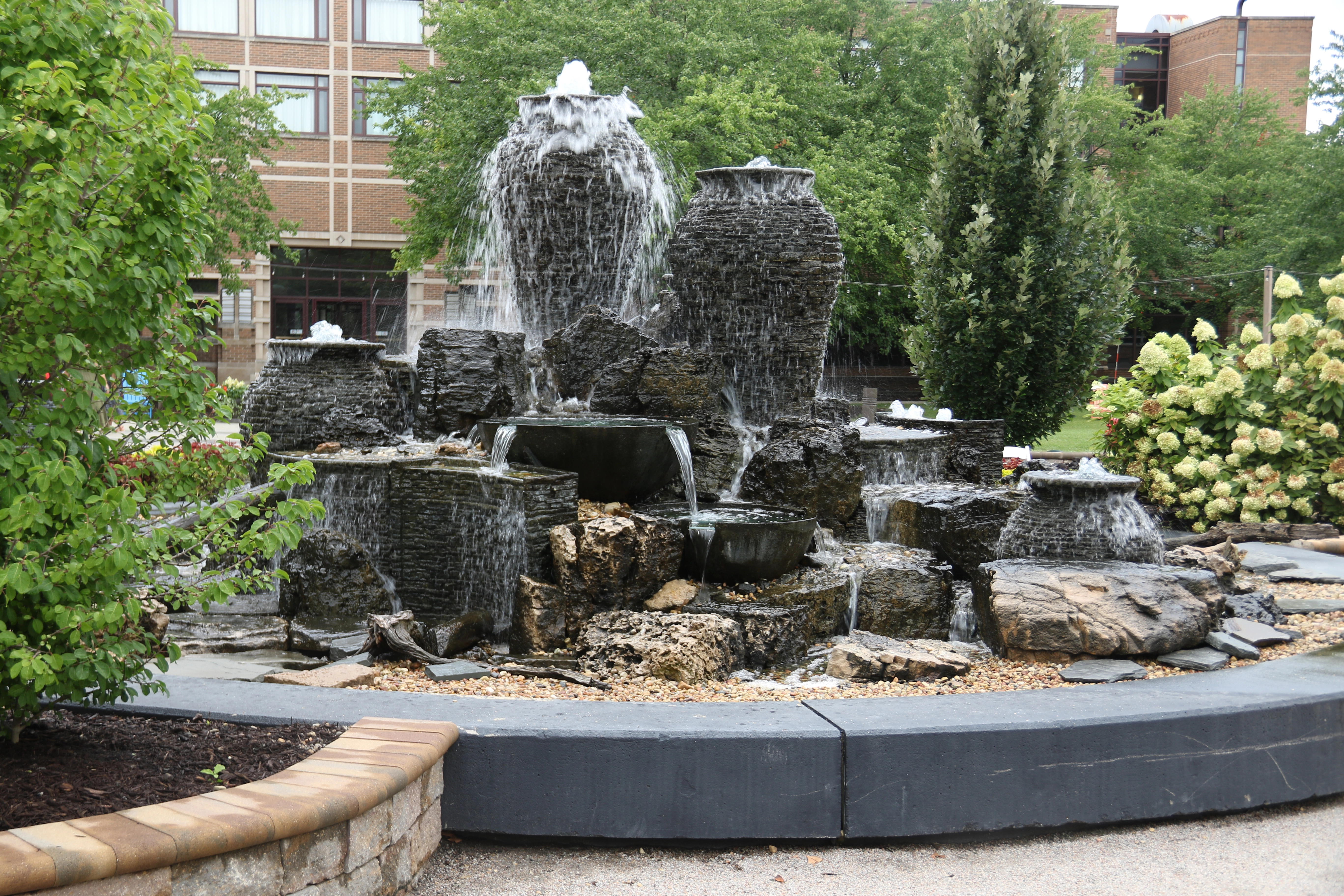 Enhanced fountainscape for a Deephaven Minnesota outdoor living space